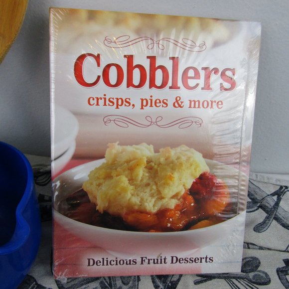 NIW Cobblers, Crisps & Pies Hardcover Cookbook - Picture 2 of 8
